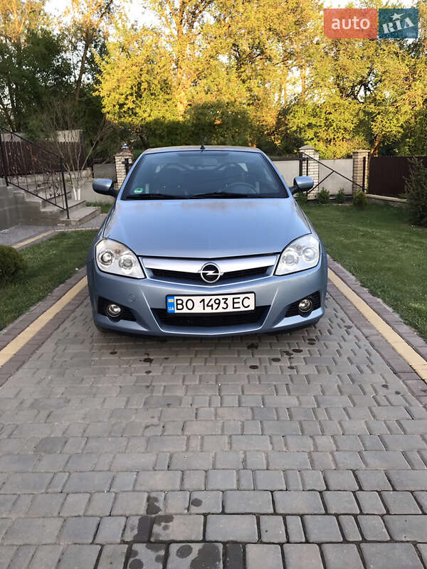 Кабриолет Opel Tigra 2007 в Теребовле