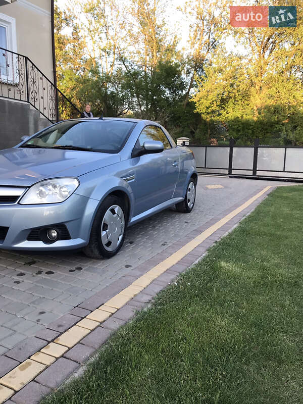 Кабриолет Opel Tigra 2007 в Теребовле
