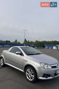 Кабриолет Opel Tigra 2005 в 