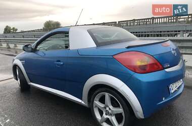 Кабриолет Opel Tigra 2004 в 