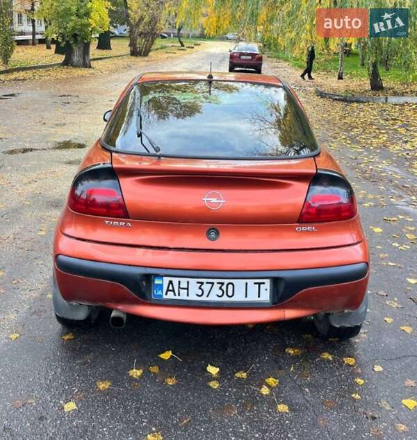 Купе Opel Tigra 1995 в Кременчуге