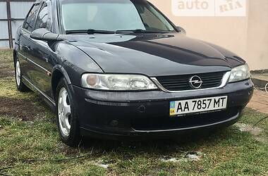 Седан Opel Vectra B 2000 в Києві