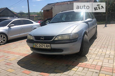 Универсал Opel Vectra B 1996 в Бориславе