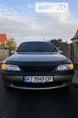 Седан Opel Vectra B 1998 в Ивано-Франковске