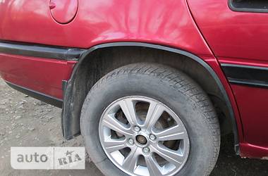 Седан Opel Vectra 1990 в Новом Роздоле