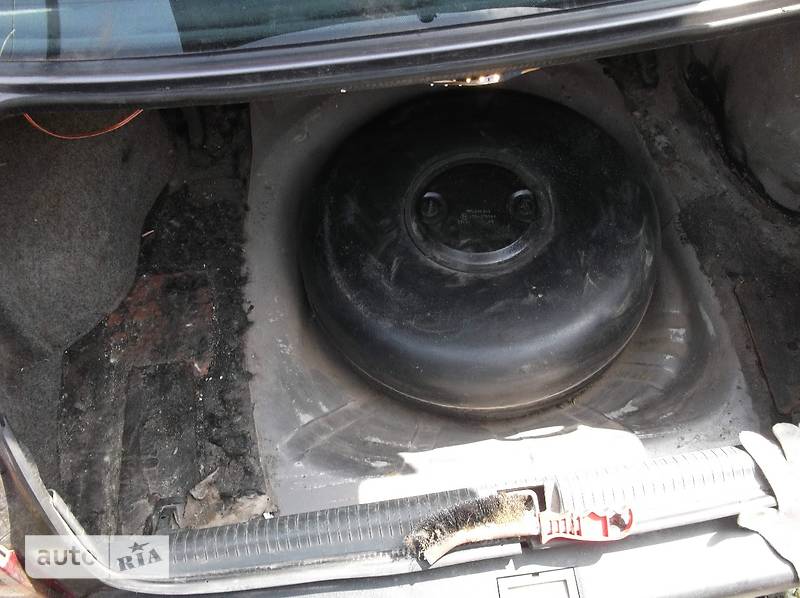 Седан Opel Vectra 1989 в Киеве