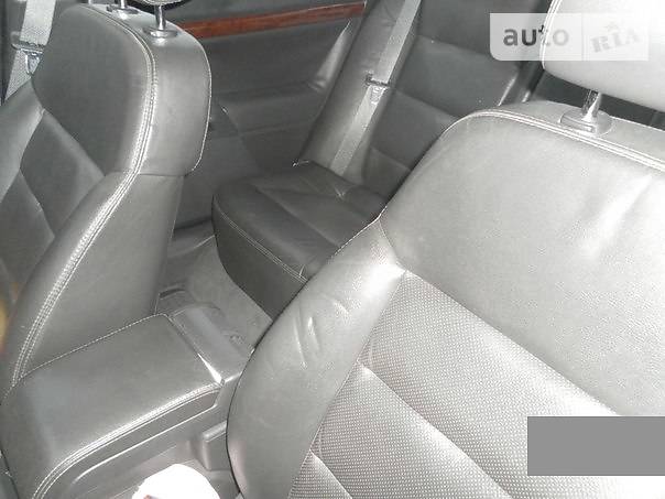 Седан Opel Vectra 2004 в Ивано-Франковске