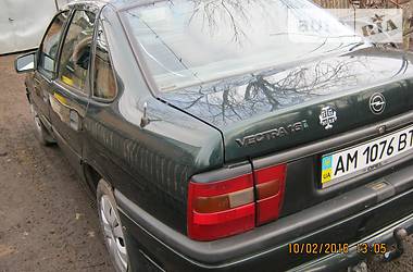 Седан Opel Vectra 1995 в Андрушевке