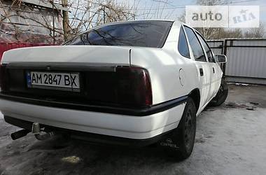 Седан Opel Vectra 1989 в Житомире