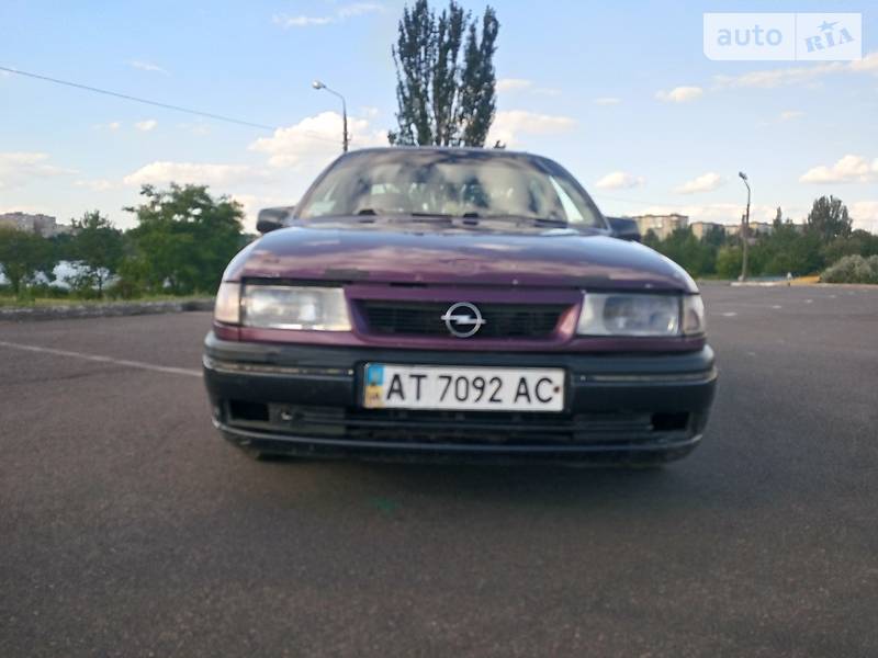 Седан Opel Vectra 1990 в Кривому Розі