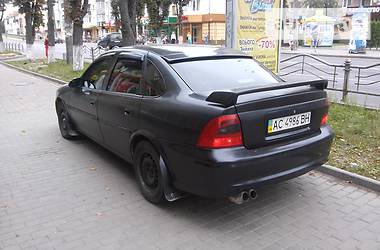 Седан Opel Vectra 1997 в Луцке