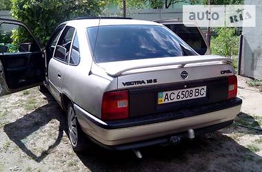 Седан Opel Vectra 1991 в Турийске