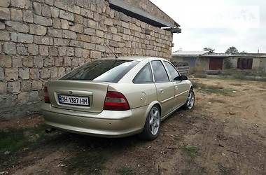 Хэтчбек Opel Vectra 1996 в Белгороде-Днестровском