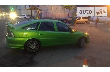 Хэтчбек Opel Vectra 1996 в 
