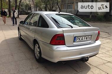 Хетчбек Opel Vectra 2000 в Львові