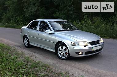 Седан Opel Vectra 2002 в Нововолинську