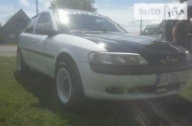 Седан Opel Vectra 1998 в Христиновке
