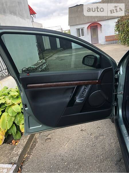 Седан Opel Vectra 2004 в Врадиевке