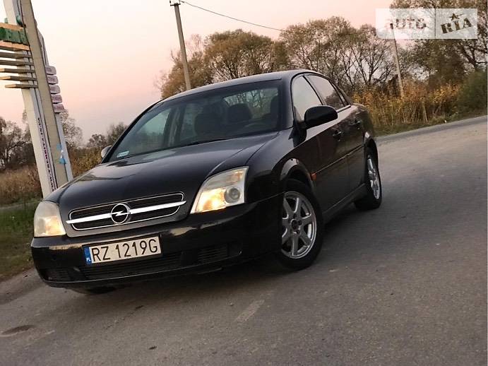 Седан Opel Vectra 2004 в Хусте