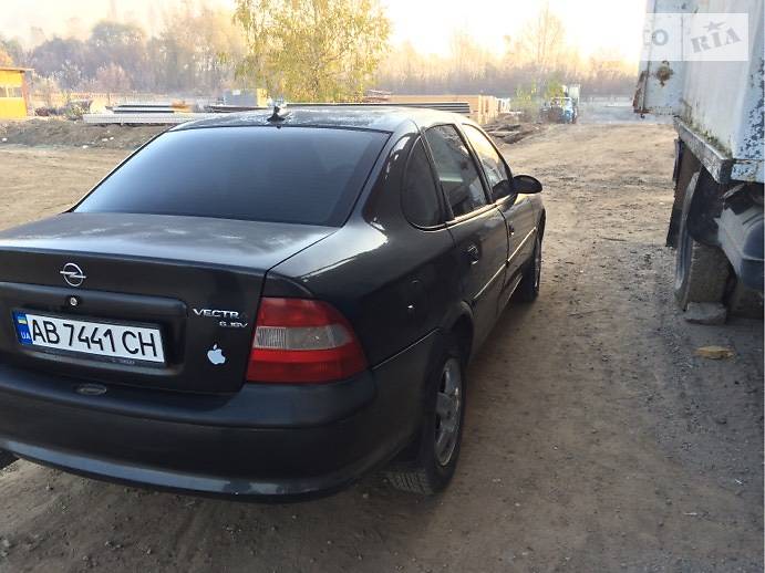 Седан Opel Vectra 1996 в 
