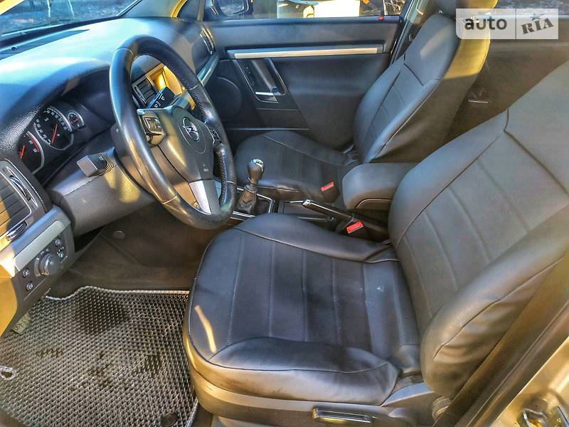 Седан Opel Vectra 2006 в Білій Церкві