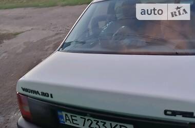 Седан Opel Vectra 1990 в Новомосковске