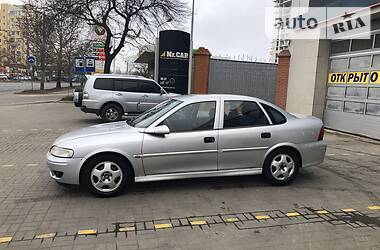 Седан Opel Vectra 2002 в Одессе