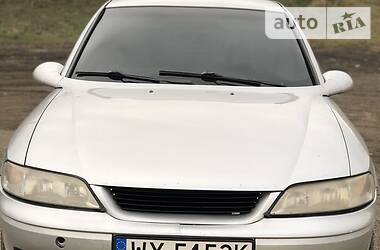 Седан Opel Vectra 2000 в Снятині