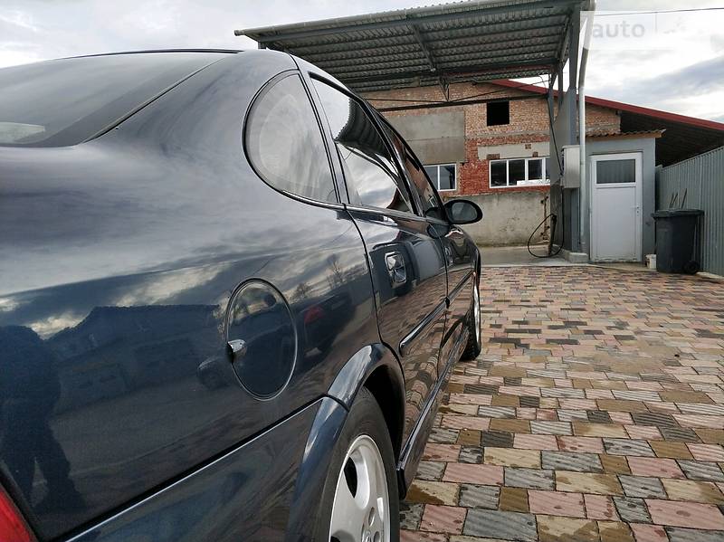Седан Opel Vectra 2000 в Болехові