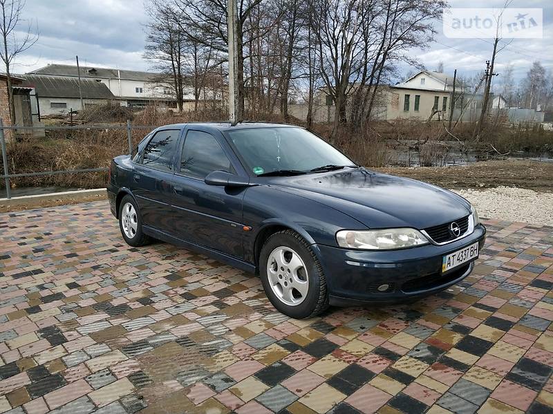 Седан Opel Vectra 2000 в Болехові