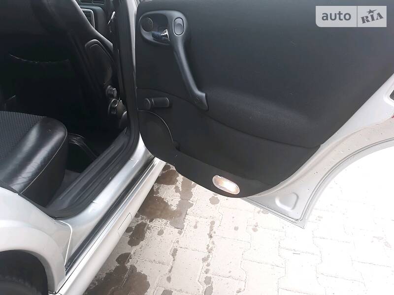 Універсал Opel Vectra 2001 в Снятині
