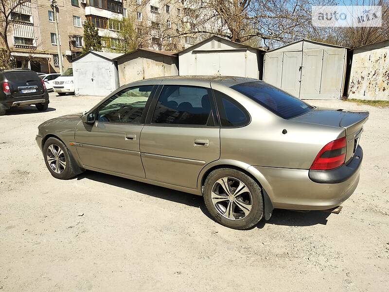 Седан Opel Vectra 1997 в Запорожье