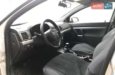 Седан Opel Vectra 2006 в Рахове