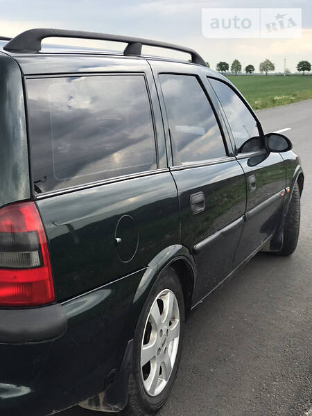 Універсал Opel Vectra 1998 в Івано-Франківську