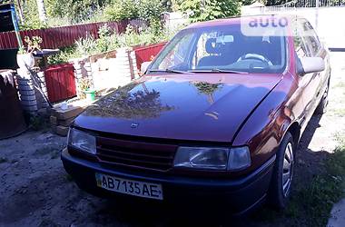 Хэтчбек Opel Vectra 1990 в Черновцах