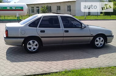 Седан Opel Vectra 1993 в Косове