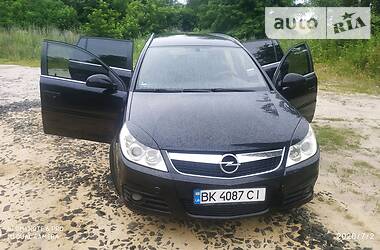 Универсал Opel Vectra 2006 в Вараше