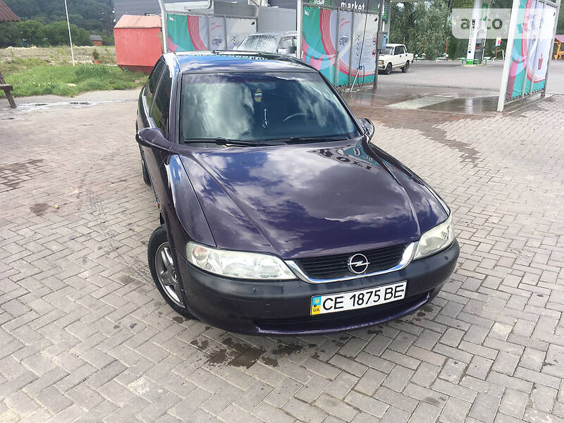 Седан Opel Vectra 1997 в Вижнице