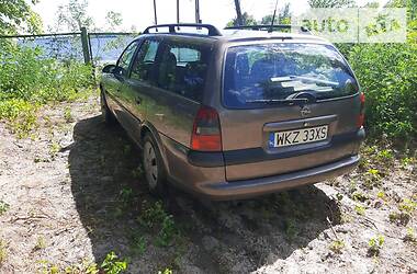 Универсал Opel Vectra 1998 в Киеве