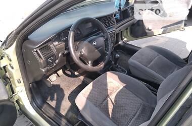 Седан Opel Vectra 1996 в 