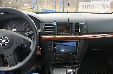 Седан Opel Vectra 2003 в Львові