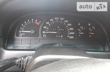 Лифтбек Opel Vectra 1995 в Сокале