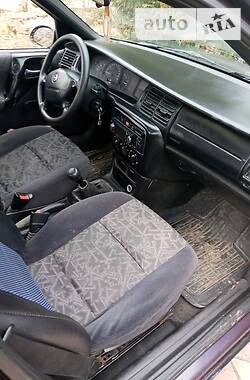 Седан Opel Vectra 1996 в Косове