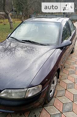 Седан Opel Vectra 1996 в Косове