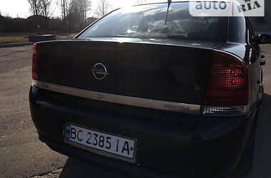 Седан Opel Vectra 2006 в Львове