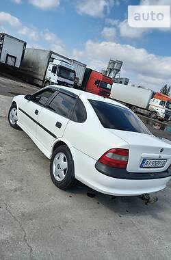 Седан Opel Vectra 1999 в Каневе