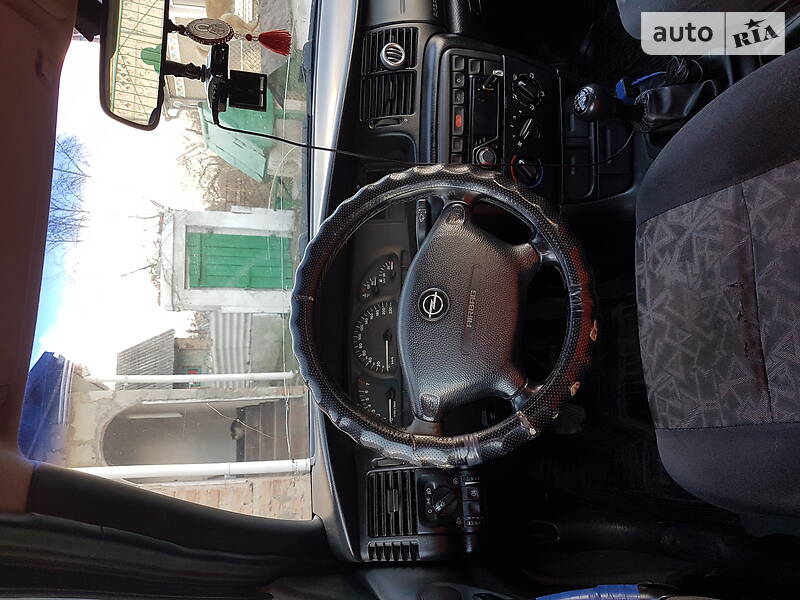 Универсал Opel Vectra 1999 в Ровно