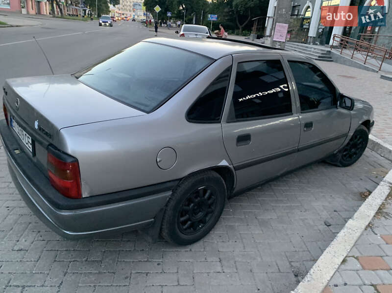 Седан Opel Vectra 1994 в Полтаві