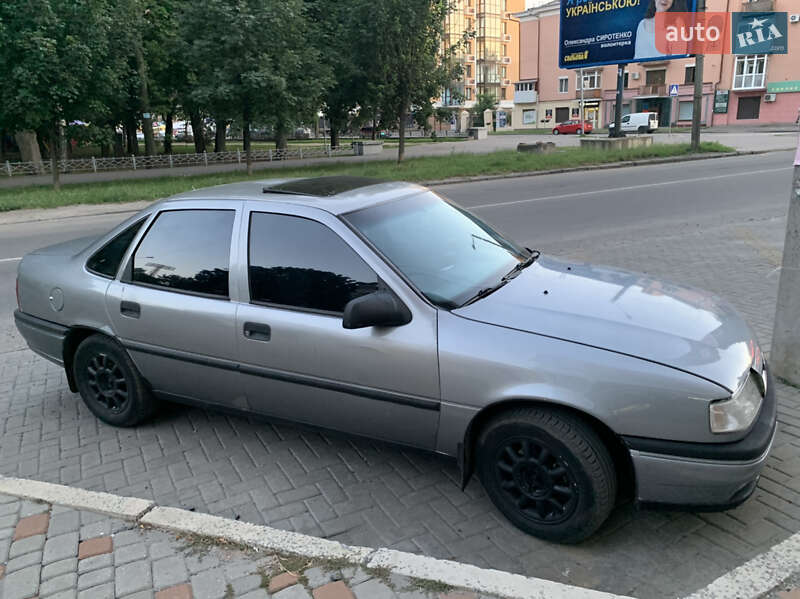 Седан Opel Vectra 1994 в Полтаві