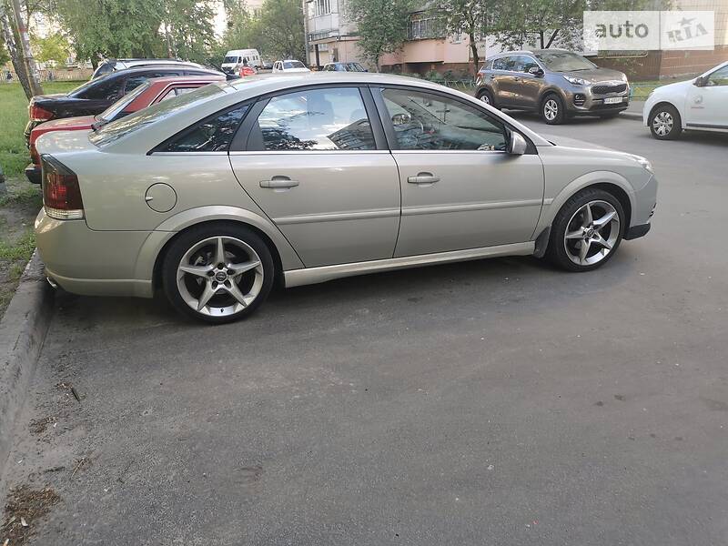 Хетчбек Opel Vectra 2007 в 